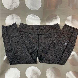 Victoria’s Secret crop leggings